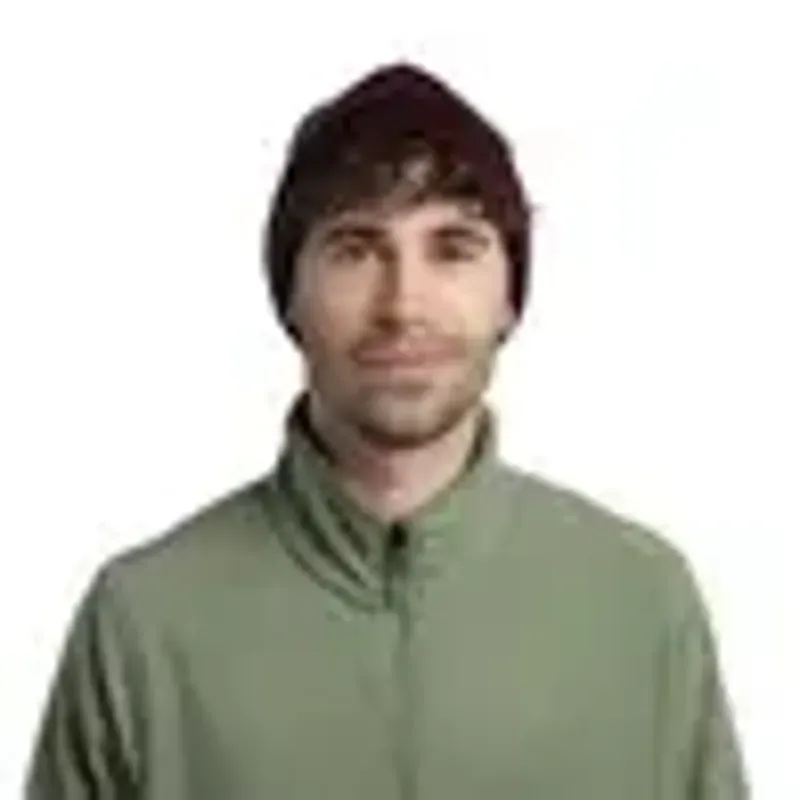 Buff Merino Heavyweight Beanie in Solid Garnet-2