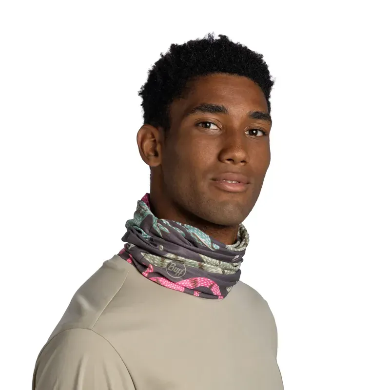 Buff CoolNet UV Neckwear in Pekly Chomp Multi-2