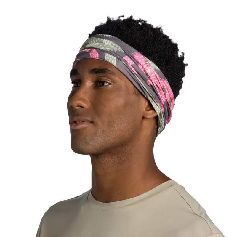 Buff CoolNet UV Neckwear in Pekly Chomp Multi-3