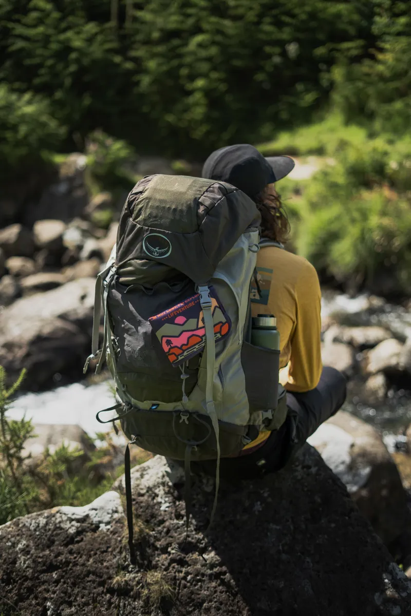 Lifeventure Sit Mat Mountain-2