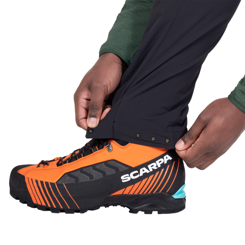 ME Men's Ibex Alpine Pant in Black-2