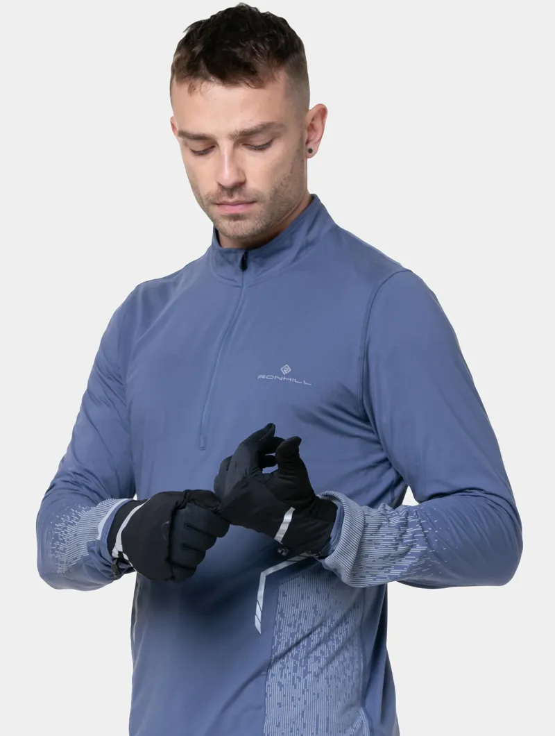 Ronhill Wind-Block Convertible Gloves in All Black-3