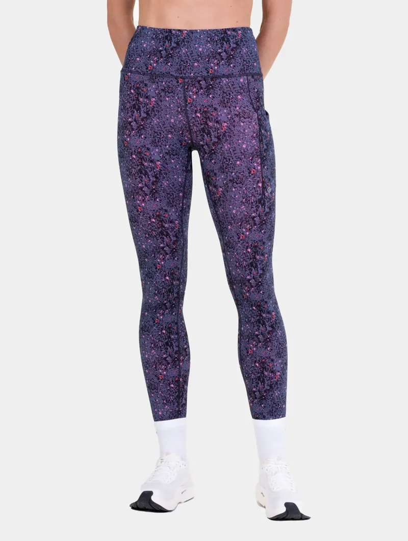 Ronhill Women's Tech Contour Tight in Ditsy Flora-12