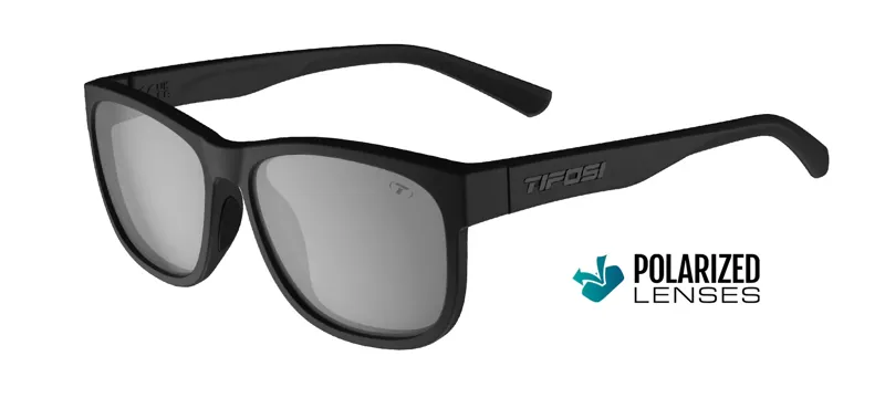 Tifosi Swank XL Polarised Sunglasses in Blackout/Smoke