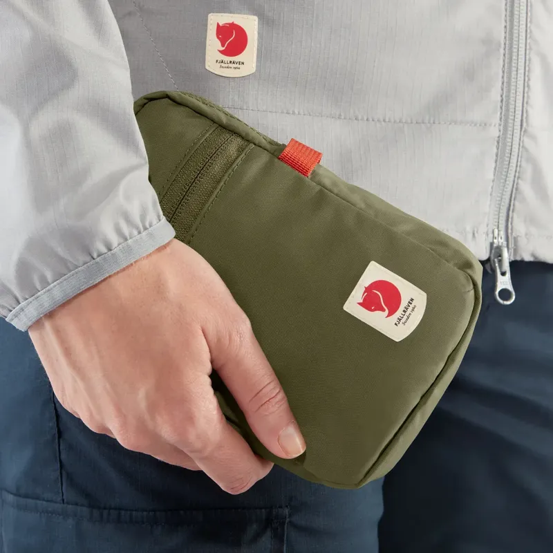 Fjallraven High Coast Pocket Bag in Green-4