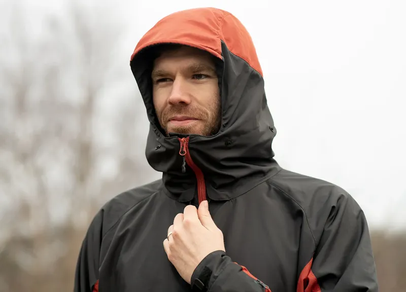 Paramo Sis Men's Caminata Jacket in Dark Grey and Outback Red-6