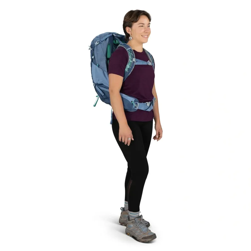Osprey Sirrus 24 Hiking Backpack in Sevres Blue-1