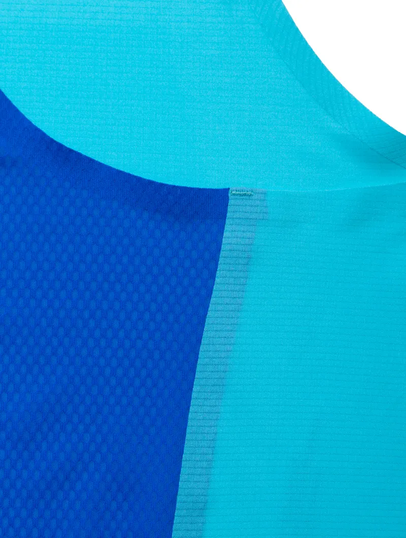 Ronhill Women's Tech Race Vest in Aquamint-3