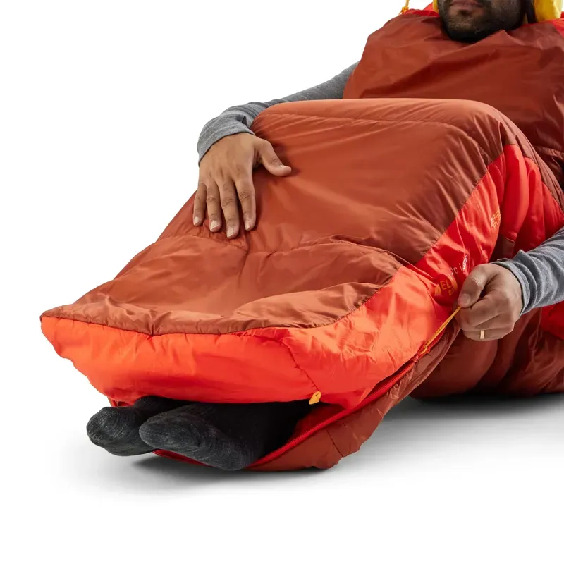 Sea To Summit Hamelin -1C 30F Synthetic Sleeping Bag in Picante-7